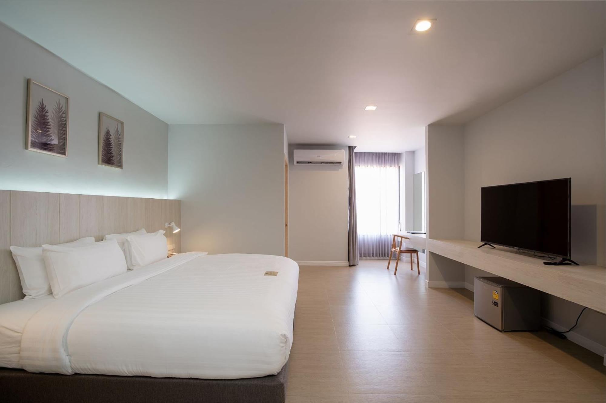 The Pride Hotel Phitsanulok Room photo