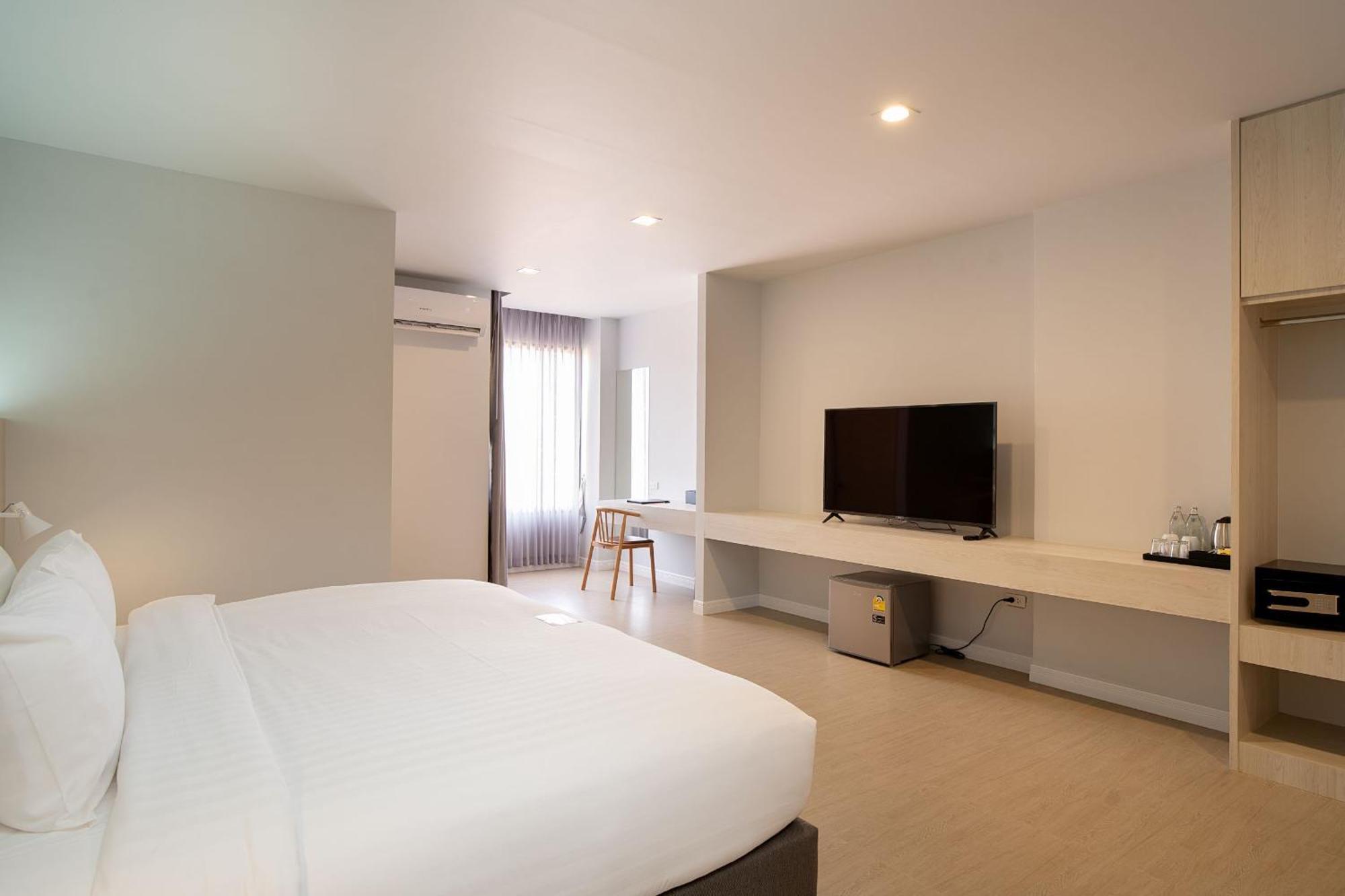 The Pride Hotel Phitsanulok Room photo