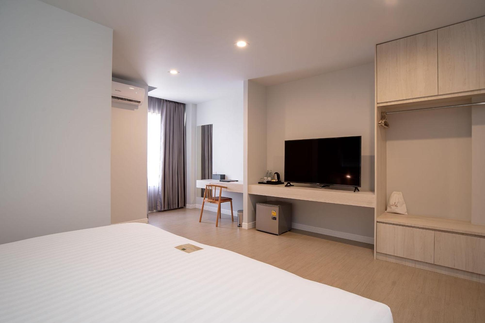 The Pride Hotel Phitsanulok Room photo