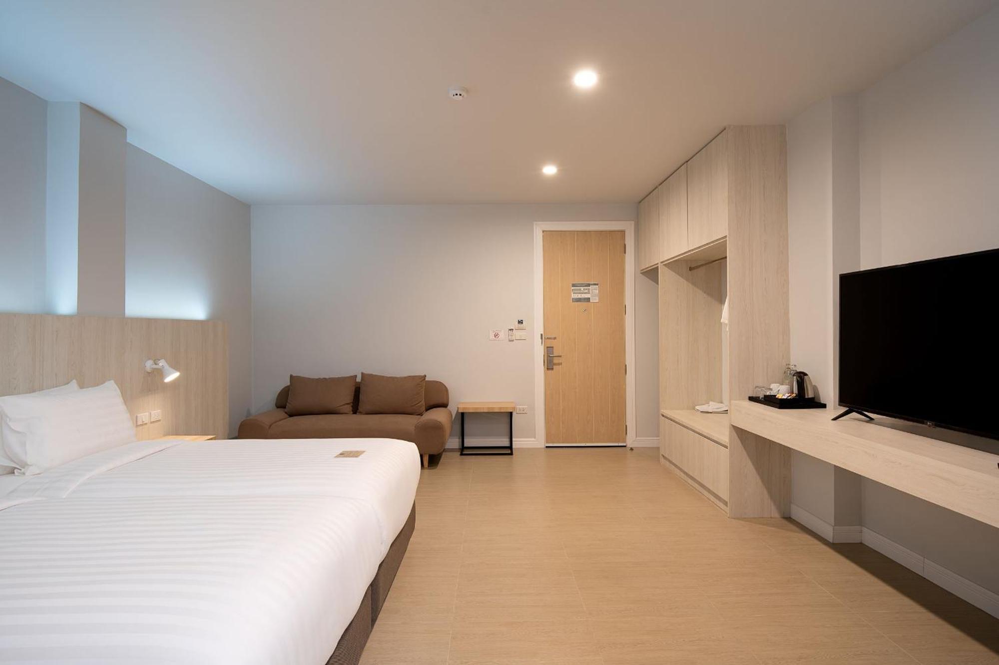 The Pride Hotel Phitsanulok Room photo